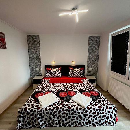 Calypso Rooms Făgăraş Exterior foto